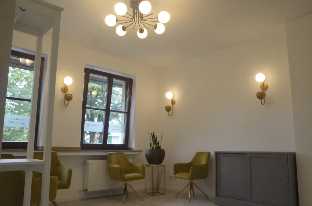 Der Empfangsbereich der VillaVagus – warm und einladend